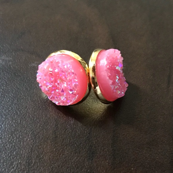 Jewelry - Hot pink Druzy earrings on Gold setting